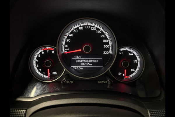 Volkswagen up! 1.0 BMT high up! | Cruise | PDC | 17" LMV