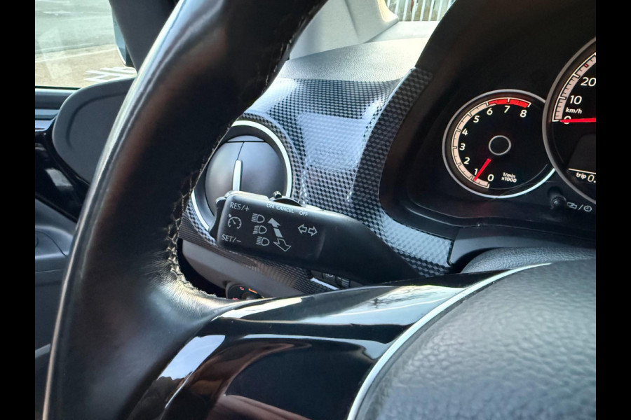 Volkswagen up! 1.0 BMT high up! | Cruise | PDC | 17" LMV