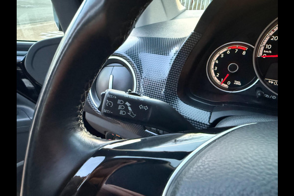 Volkswagen up! 1.0 BMT high up! | Cruise | PDC | 17" LMV