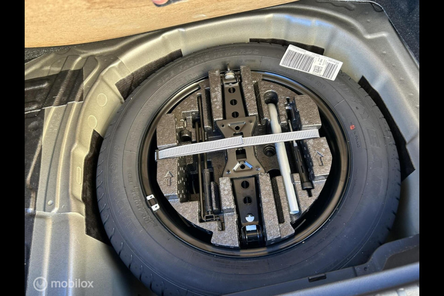 Škoda Kamiq 1.0 TSI Ambition DSG AUTOMAAT / FM nav / Carplay / 17" / Clima