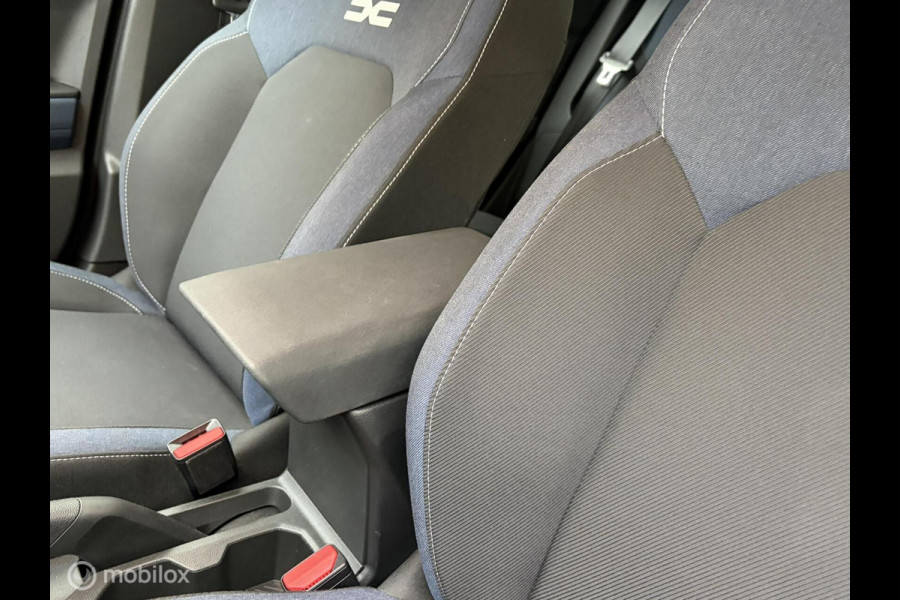 Dacia Duster 1.2 TCe 130 PK mild hybrid Expression FM nav / 17" / Camera / 14.330 KM!!!