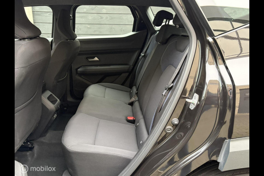 Dacia Duster 1.2 TCe 130 PK mild hybrid Expression FM nav / 17" / Camera / 14.330 KM!!!