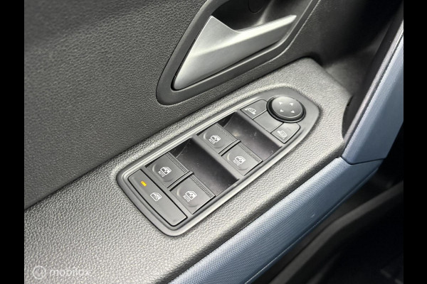 Dacia Duster 1.2 TCe 130 PK mild hybrid Expression FM nav / 17" / Camera / 14.330 KM!!!