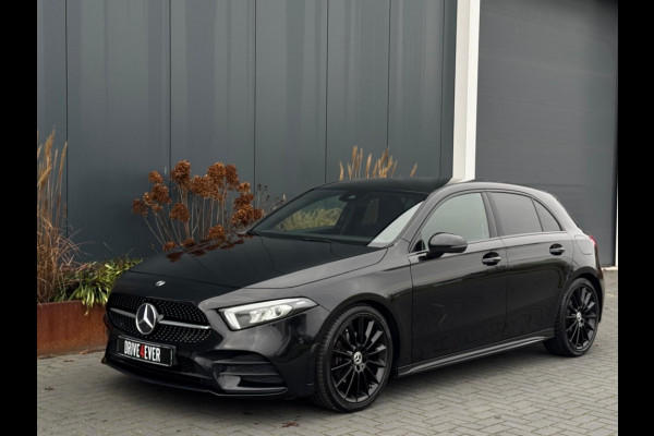 Mercedes-Benz A-Klasse 180 B.Sol AMG Ni Upg Widescreen Navi Camera PDC Led Leder