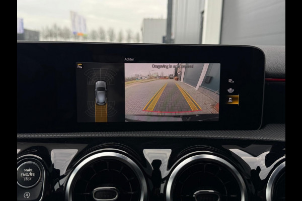 Mercedes-Benz A-Klasse 180 B.Sol AMG Ni Upg Widescreen Navi Camera PDC Led Leder