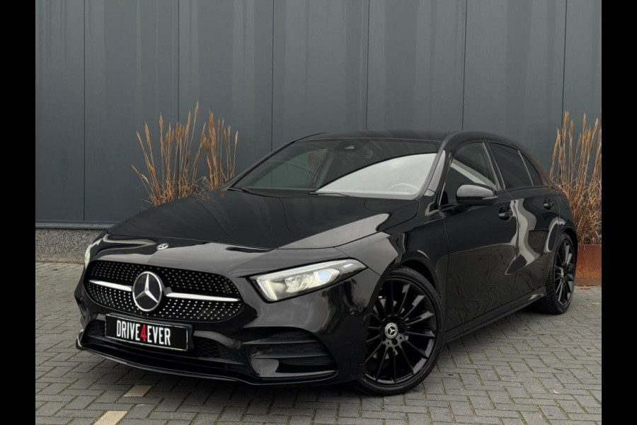 Mercedes-Benz A-Klasse 180 B.Sol AMG Ni Upg Widescreen Navi Camera PDC Led Leder