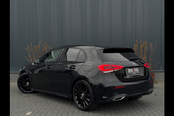 Mercedes-Benz A-Klasse 180 B.Sol AMG Ni Upg Widescreen Navi Camera PDC Led Leder