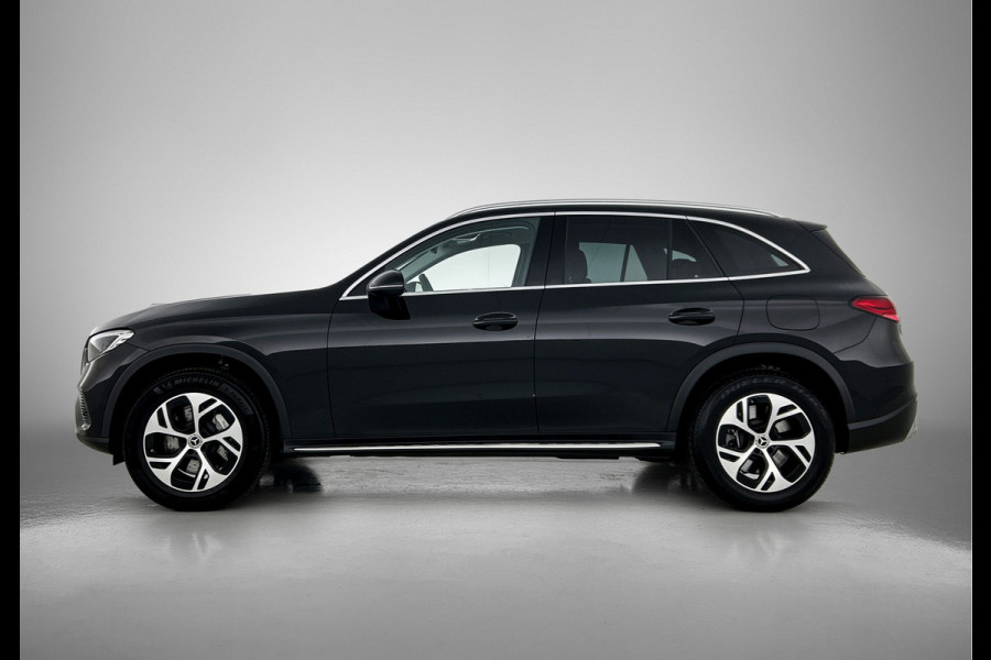 Mercedes-Benz GLC 300 e 4MATIC Luxury Line Lichtmetalen velgen | Navigatie | Parking support met camera achter | stuur verwarming |memory stoelen| Inclusief 24 maanden MB Certified garantie voor Europa.