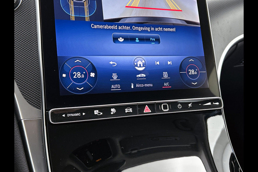 Mercedes-Benz GLC 300 e 4MATIC Luxury Line Lichtmetalen velgen | Navigatie | Parking support met camera achter | stuur verwarming |memory stoelen| Inclusief 24 maanden MB Certified garantie voor Europa.