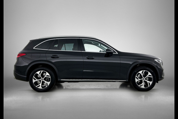 Mercedes-Benz GLC 300 e 4MATIC Luxury Line Lichtmetalen velgen | Navigatie | Parking support met camera achter | stuur verwarming |memory stoelen| Inclusief 24 maanden MB Certified garantie voor Europa.