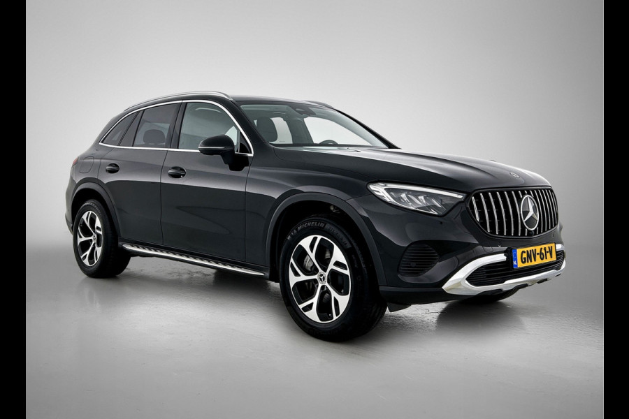 Mercedes-Benz GLC 300 e 4MATIC Luxury Line Lichtmetalen velgen | Navigatie | Parking support met camera achter | stuur verwarming |memory stoelen| Inclusief 24 maanden MB Certified garantie voor Europa.