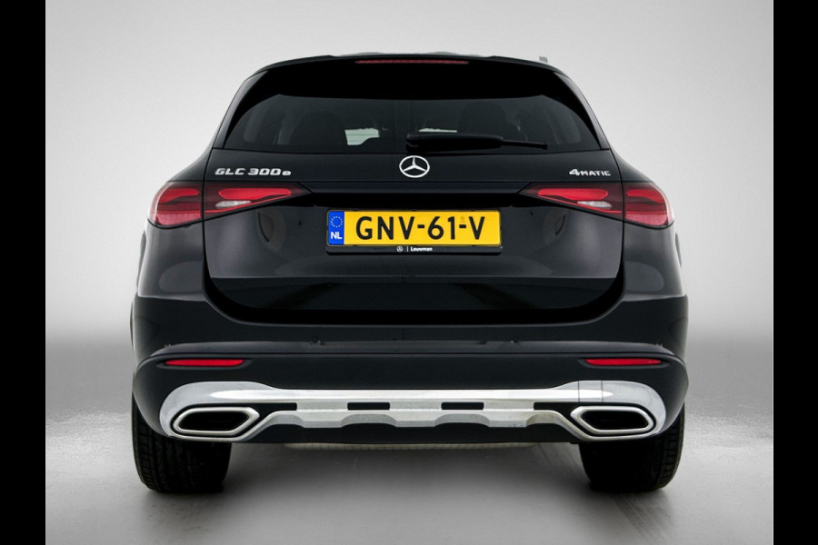 Mercedes-Benz GLC 300 e 4MATIC Luxury Line Lichtmetalen velgen | Navigatie | Parking support met camera achter | stuur verwarming |memory stoelen| Inclusief 24 maanden MB Certified garantie voor Europa.