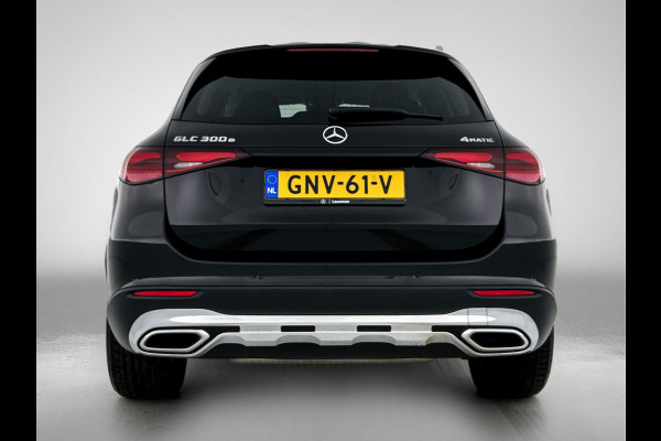 Mercedes-Benz GLC 300 e 4MATIC Luxury Line Lichtmetalen velgen | Navigatie | Parking support met camera achter | stuur verwarming |memory stoelen| Inclusief 24 maanden MB Certified garantie voor Europa.