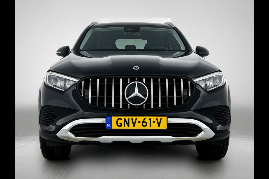 Mercedes-Benz GLC 300 e 4MATIC Luxury Line Lichtmetalen velgen | Navigatie | Parking support met camera achter | stuur verwarming |memory stoelen| Inclusief 24 maanden MB Certified garantie voor Europa.