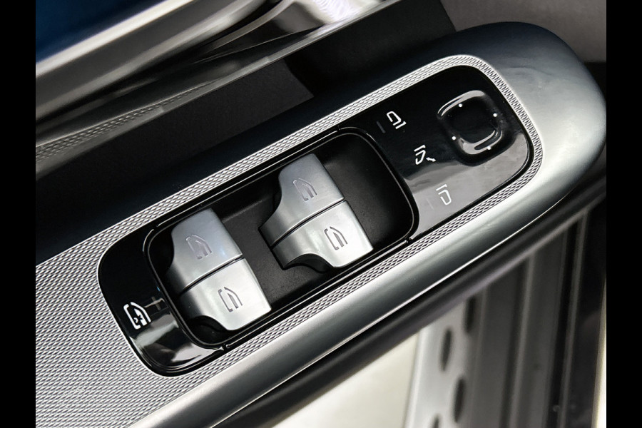 Mercedes-Benz GLC 300 e 4MATIC Luxury Line Lichtmetalen velgen | Navigatie | Parking support met camera achter | stuur verwarming |memory stoelen| Inclusief 24 maanden MB Certified garantie voor Europa.