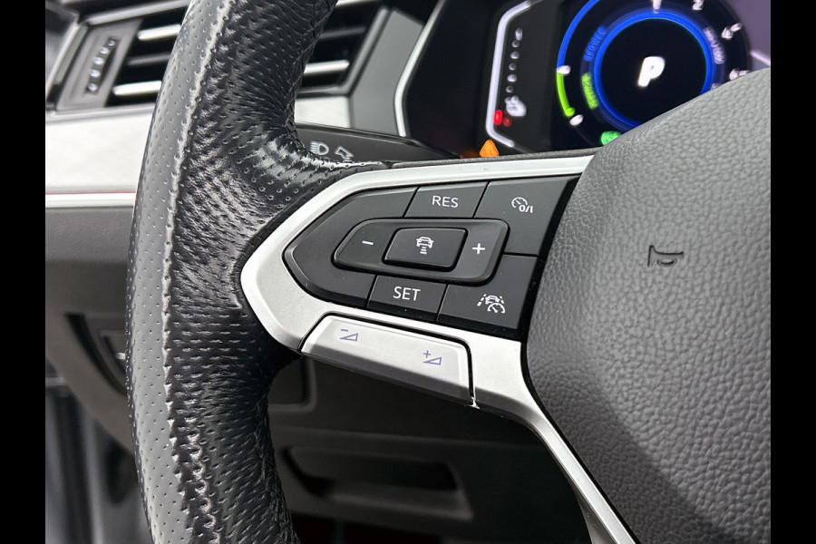 Volkswagen Passat Variant 1.4 TSI PHEV GTE Business R-LINE (VOLL!, Pano, Massage , Dynaudio, Camera, Head-up, Stoel+StuurV, Etc)