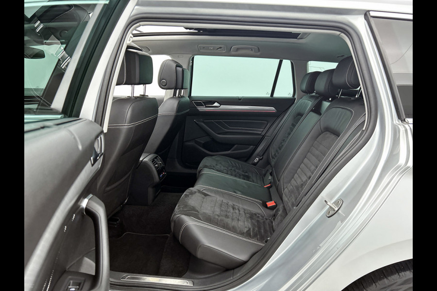 Volkswagen Passat Variant 1.4 TSI PHEV GTE Business R-LINE (VOLL!, Pano, Massage , Dynaudio, Camera, Head-up, Stoel+StuurV, Etc)
