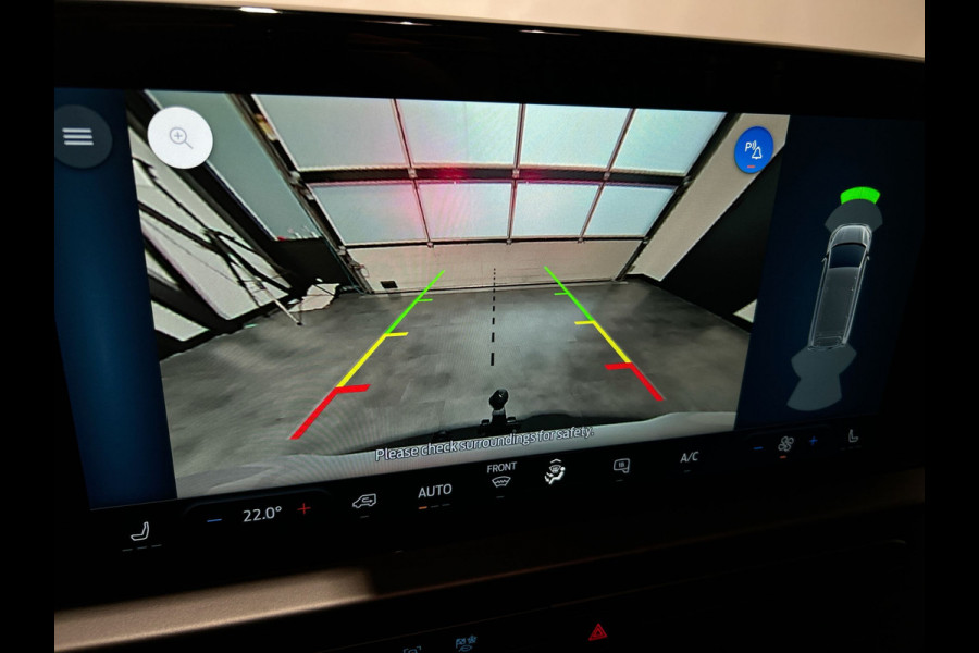 Ford E-Transit Custom 340 L2H1 Limited 71 kWh Camera | Navi | Nieuw!  Trekhaak!