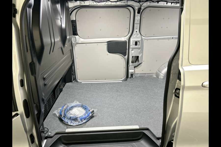 Ford E-Transit Custom 340 L2H1 Limited 71 kWh Camera | Navi | Nieuw!  Trekhaak!
