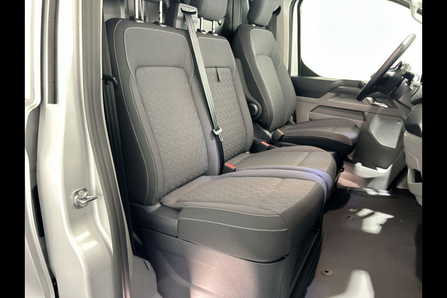 Ford E-Transit Custom 340 L2H1 Limited 71 kWh Camera | Navi | Nieuw!  Trekhaak!