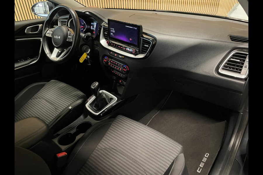 Kia Ceed 1.5 T-GDi DynamicLine|160PK|ANDROID/CARPLAY|CAMERA|CRUISE|CLIMATE|STOEL-,STUURVERW.|LANE-ASSIST|NAVI|INCL.BTW|1e EIG.|