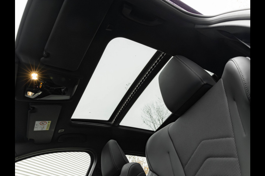 BMW 1-serie M135 xDrive - Pano - Driving Ass - Harman Kardon - Camera