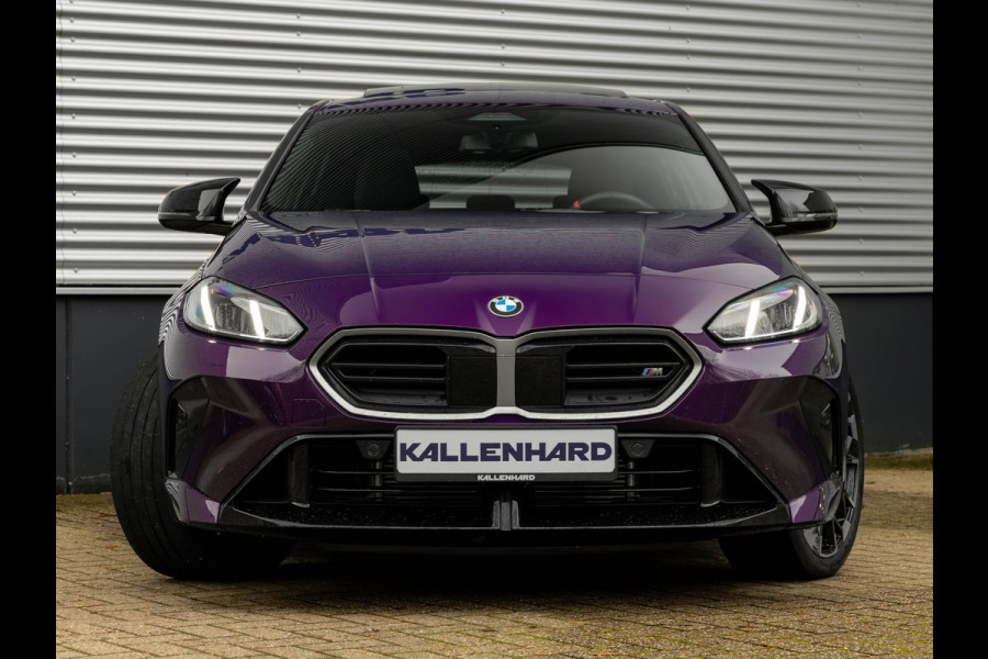 BMW 1-serie M135 xDrive - Pano - Driving Ass - Harman Kardon - Camera