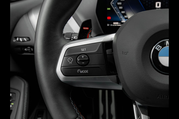 BMW 1-serie M135 xDrive - Pano - Driving Ass - Harman Kardon - Camera