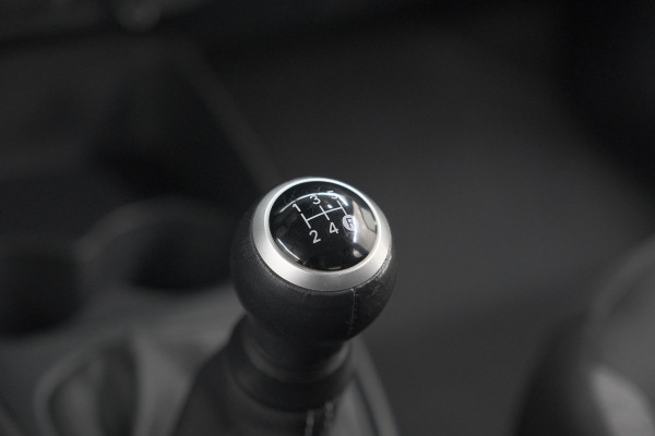 Toyota Aygo X 1.0 VVT-i MT Play | Camera | Apple Carplay | NL Auto | 100% Dealer Onderhouden