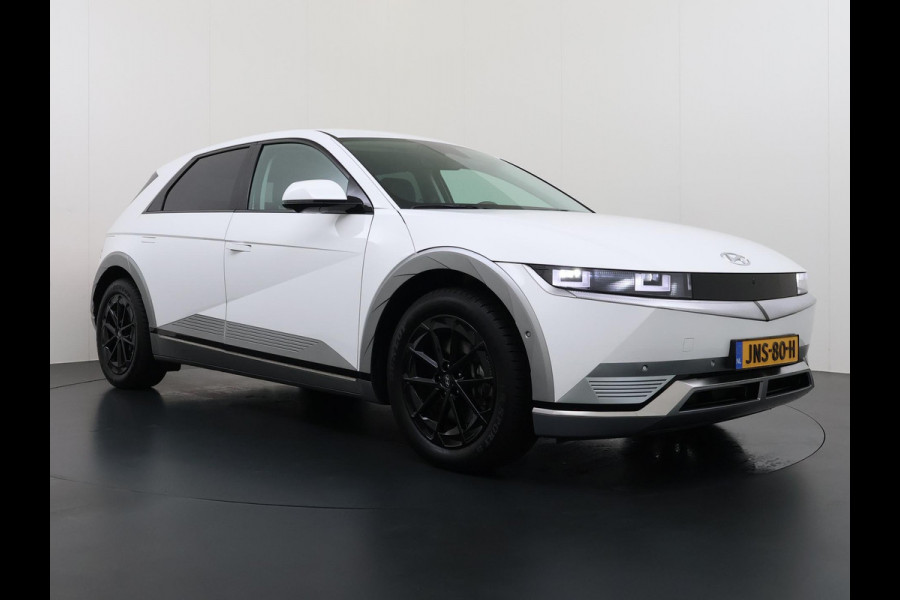 Hyundai IONIQ 5 Lounge AWD 77.4 kWh | SOH 100% RIJKLAAR! | FABRIEKSGARANTIE HYUNDAI TOT 10-2028| |STOELVERWARMING + VENTILATIE| DEALER OH. |ELEK. ACHTERKLEP| BOSE AUDIO| VOL OPTIES| ACHTERBANK VERWARMD| HEAD-UP