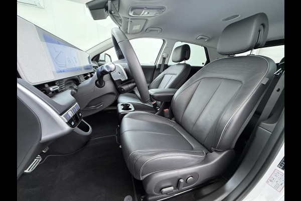 Hyundai IONIQ 5 Lounge AWD 77.4 kWh | SOH 100% RIJKLAAR! | FABRIEKSGARANTIE HYUNDAI TOT 10-2028| |STOELVERWARMING + VENTILATIE| DEALER OH. |ELEK. ACHTERKLEP| BOSE AUDIO| VOL OPTIES| ACHTERBANK VERWARMD| HEAD-UP