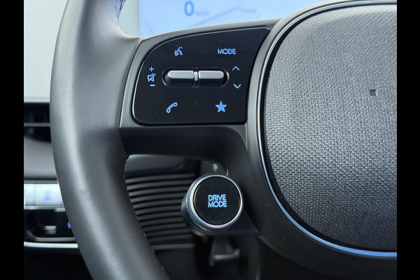 Hyundai IONIQ 5 Lounge AWD 77.4 kWh | SOH 100% RIJKLAAR! | FABRIEKSGARANTIE HYUNDAI TOT 10-2028| |STOELVERWARMING + VENTILATIE| DEALER OH. |ELEK. ACHTERKLEP| BOSE AUDIO| VOL OPTIES| ACHTERBANK VERWARMD| HEAD-UP