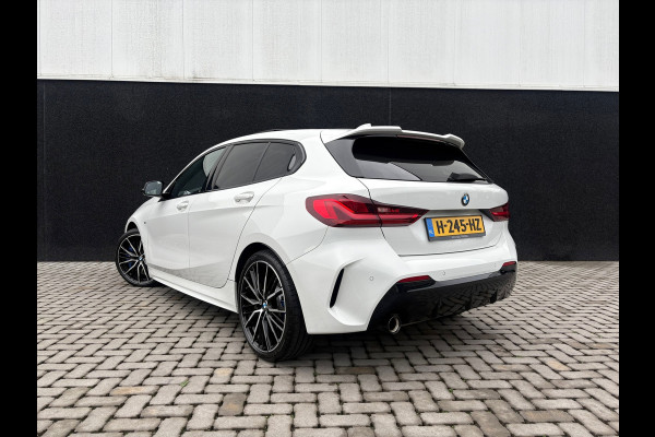 BMW 1-serie 118i - M Sport - Pano - Leder - CarPlay