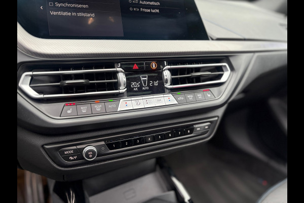BMW 1-serie 118i - M Sport - Pano - Leder - CarPlay