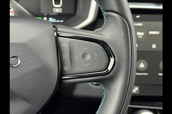 Lynk & Co 01 1.5 Black Edition Trekhaak/Panoramadak/ACC/Stoelverwarming