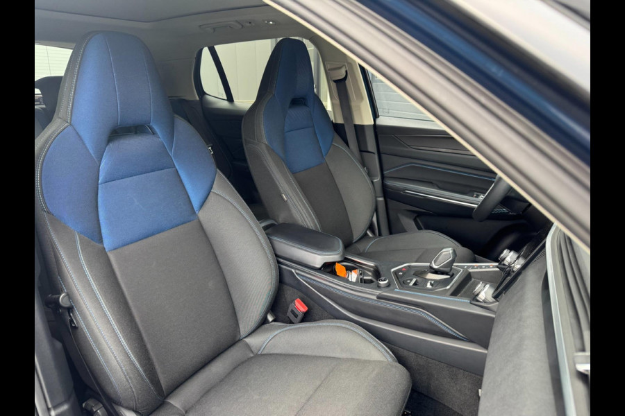 Lynk & Co 01 1.5 Black Edition Trekhaak/Panoramadak/ACC/Stoelverwarming