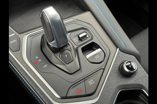 Lynk & Co 01 1.5 Black Edition Trekhaak/Panoramadak/ACC/Stoelverwarming