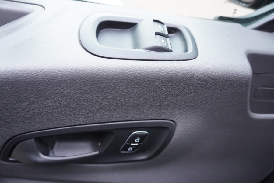 Ford Transit 350L 2.0 TDCI L3H2 Dubbelcabine Trend Automaat nr. V049 | Airco | Cruise | Navi | Camera