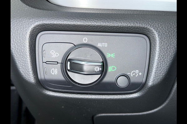 Audi A3 Sportback 1.5 TFSI CoD Sport S Line Edition | Pano | Sportstoelen | LED | Navigatie | Trekhaak