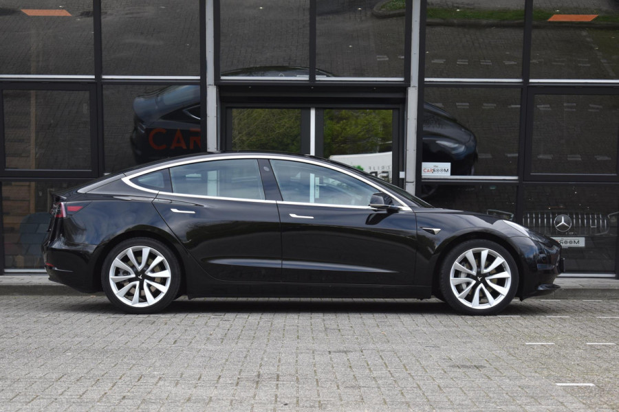 Tesla Model 3 Long Range AWD 75 kWh Tesla Model 3 Long Range Autopilot Pano 19"inch  AWD