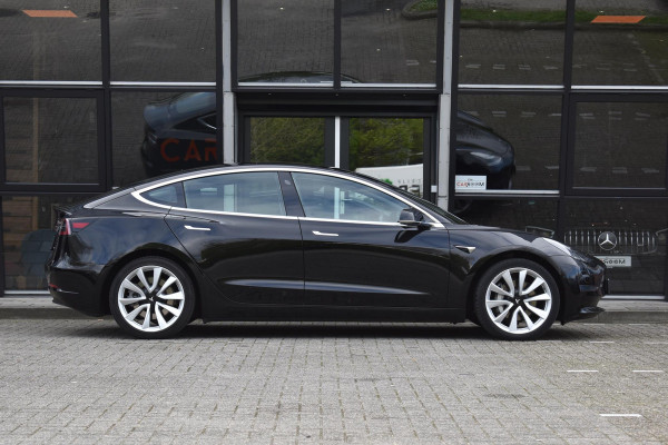 Tesla Model 3 Long Range AWD 75 kWh Tesla Model 3 Long Range Autopilot Pano 19"inch  AWD