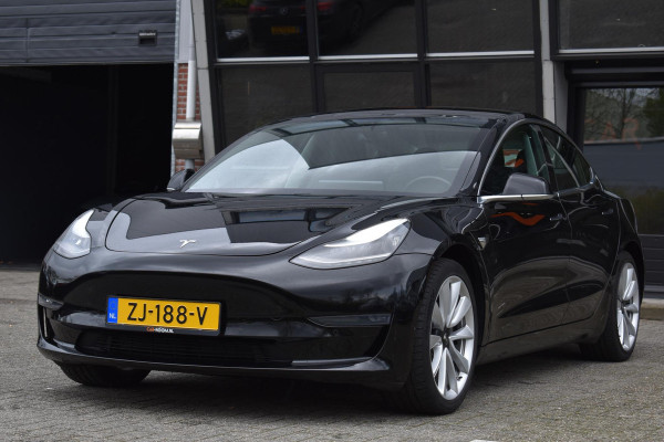 Tesla Model 3 Long Range AWD 75 kWh Tesla Model 3 Long Range Autopilot Pano 19"inch  AWD
