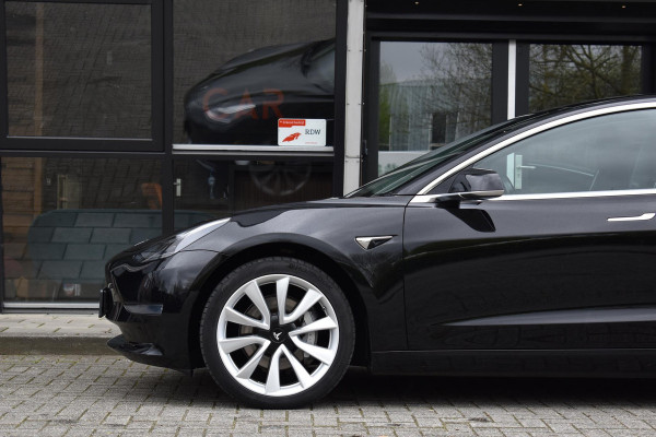 Tesla Model 3 Long Range AWD 75 kWh Tesla Model 3 Long Range Autopilot Pano 19"inch  AWD