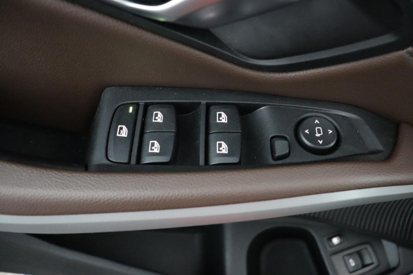 BMW 3 Serie Touring 320e Business Edition Plus|Laser|Leder|Sportstoelen|Adaptive Cruise Control