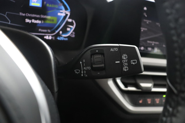 BMW 3 Serie Touring 320e Business Edition Plus|Laser|Leder|Sportstoelen|Adaptive Cruise Control