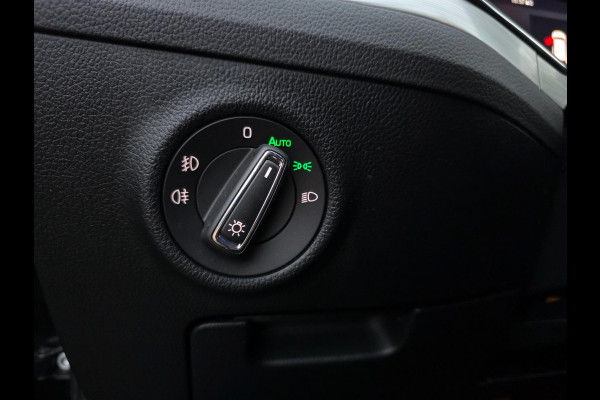 Škoda Superb Combi 1.4 TSI iV Business Edition Plus / STANDKACHEL / AFN.TREKHAAK / CRYSTAL LIGHTING / CAMERA / INCL. GARANTIE !