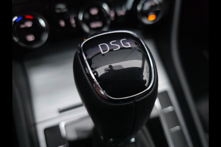 Škoda Superb Combi 1.4 TSI iV Business Edition Plus / STANDKACHEL / AFN.TREKHAAK / CRYSTAL LIGHTING / CAMERA / INCL. GARANTIE !