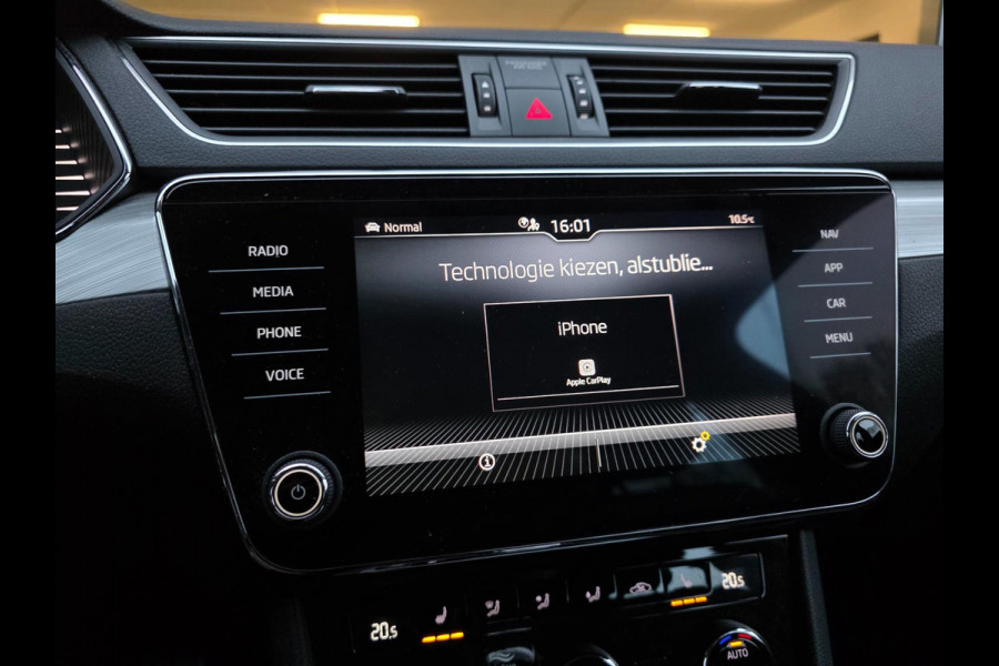 Škoda Superb Combi 1.4 TSI iV Business Edition Plus / STANDKACHEL / AFN.TREKHAAK / CRYSTAL LIGHTING / CAMERA / INCL. GARANTIE !