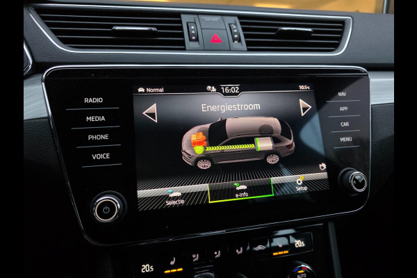 Škoda Superb Combi 1.4 TSI iV Business Edition Plus / STANDKACHEL / AFN.TREKHAAK / CRYSTAL LIGHTING / CAMERA / INCL. GARANTIE !