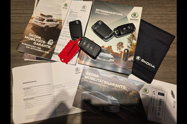 Škoda Superb Combi 1.4 TSI iV Business Edition Plus / STANDKACHEL / AFN.TREKHAAK / CRYSTAL LIGHTING / CAMERA / INCL. GARANTIE !